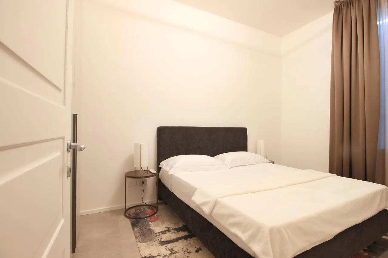 Villa Benatti Carpi Apartmán